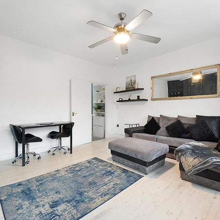 Spacious One Bedroom Private Flat In Brixton +Wifi London Exterior foto
