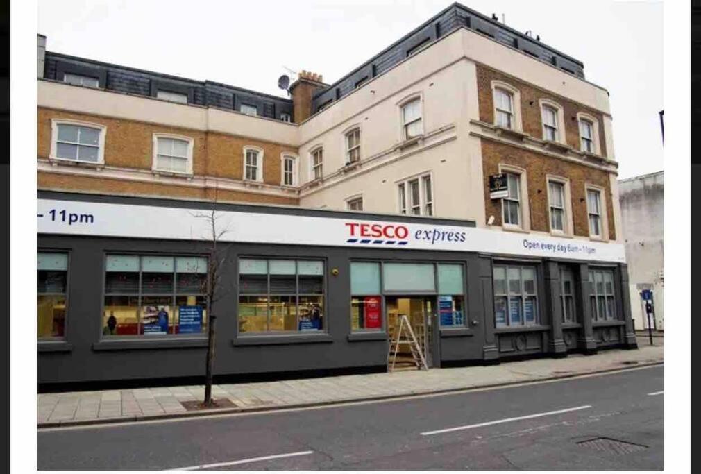 Spacious One Bedroom Private Flat In Brixton +Wifi London Exterior foto